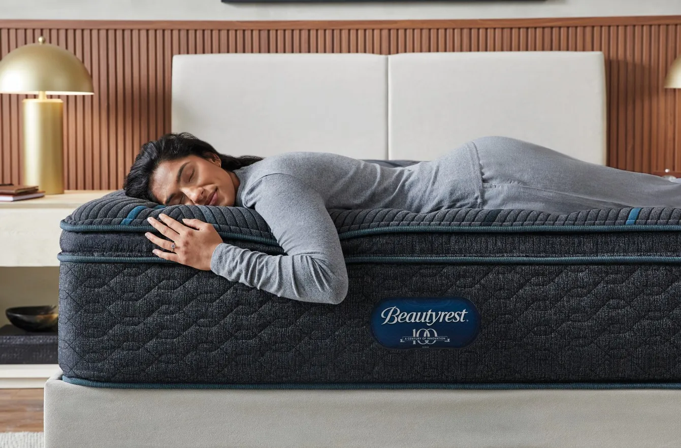 Summer Sleep Tips: Choosing the Right Mattress fo