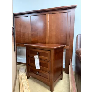 4PC. Queen Bedroom Set Medium Brown