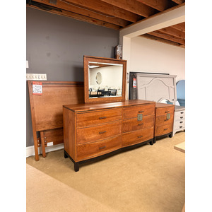 Solid Cherry Queen Bedroom Set
