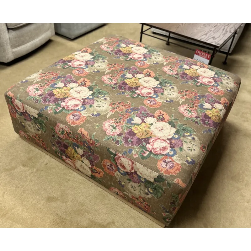 SQ. FLORAL OTTOMAN
