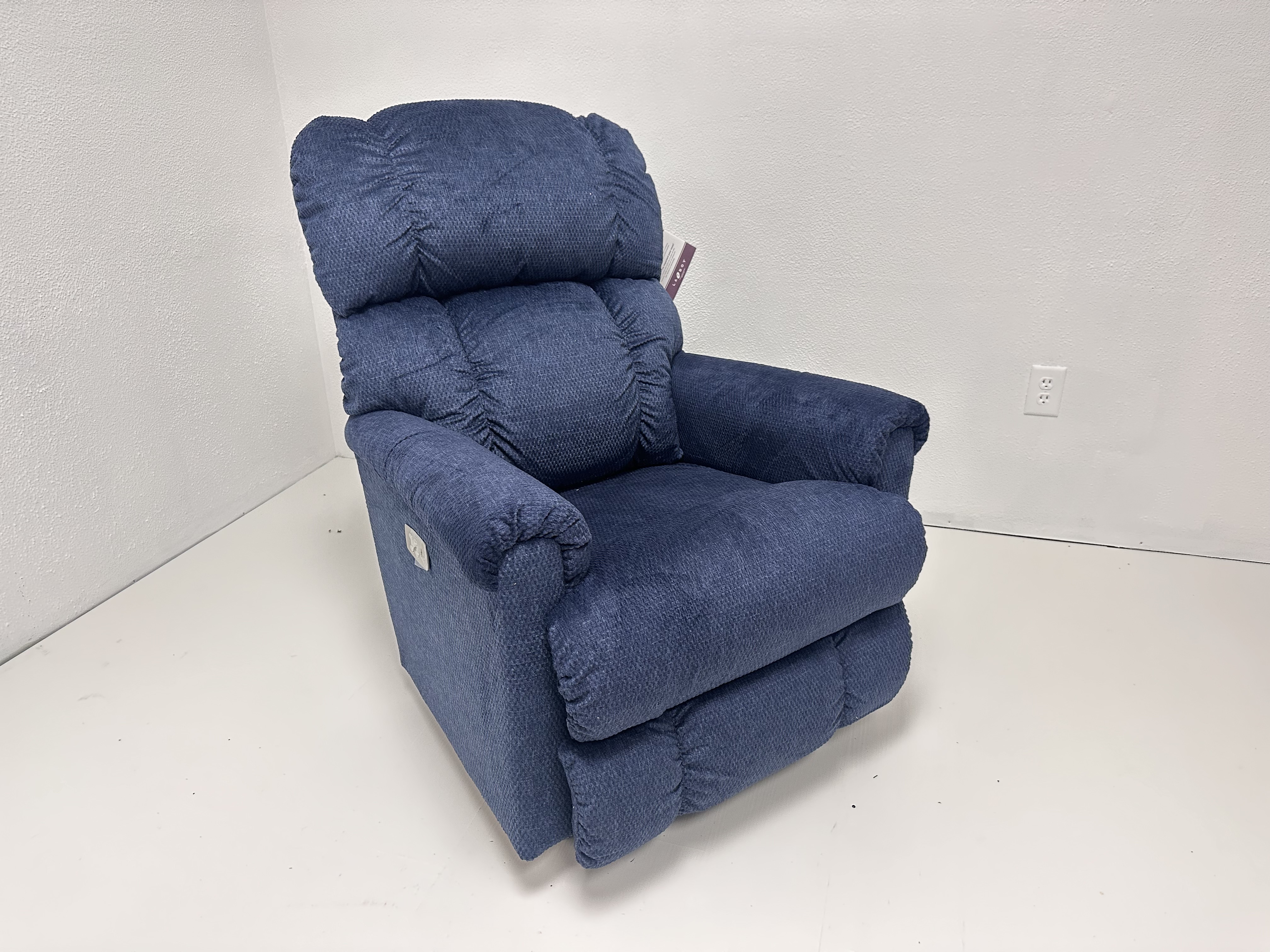 8c0ee2ba36072eb9759cb2b2170077