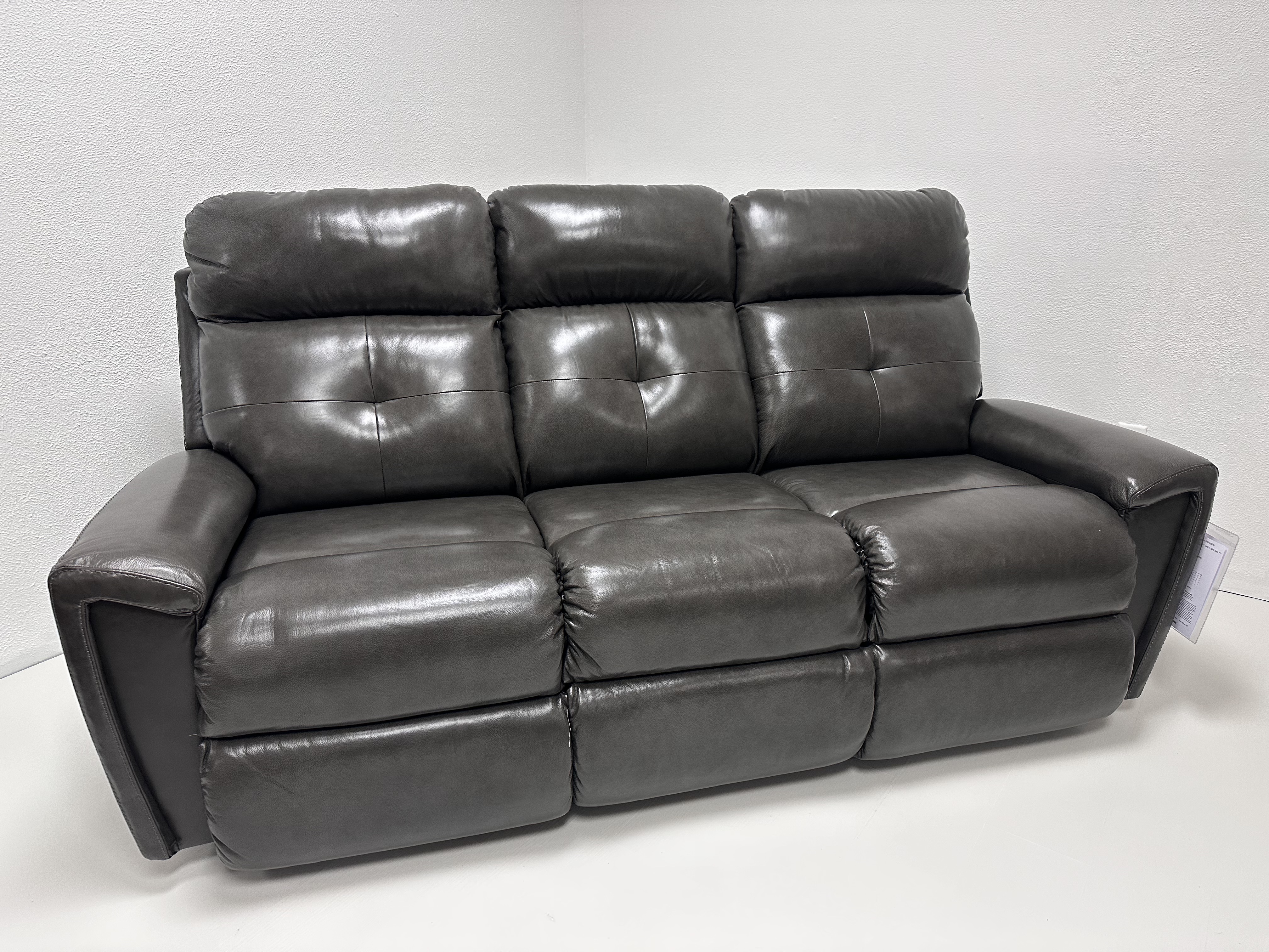 e95a8042a88b2fb8c1bb930e7d1d83