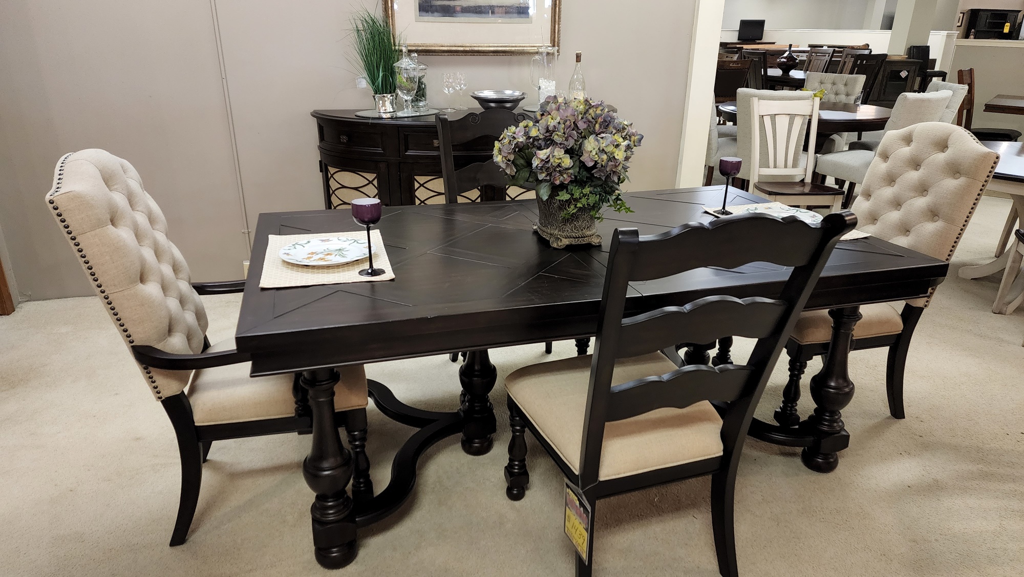 Havertys Kitchen Tables And Chairs Dandk Organizer