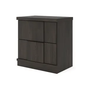 Shaehartin Nightstand