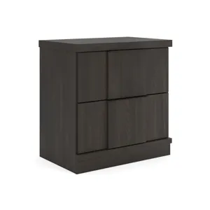 Shaehartin Nightstand