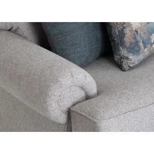 Annisa Loveseat