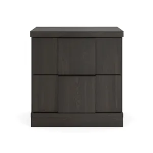 Shaehartin Nightstand