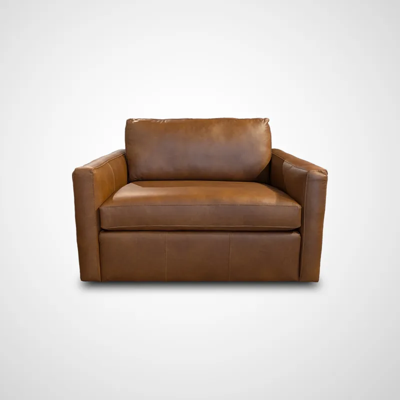R&M Select: Leather Chair