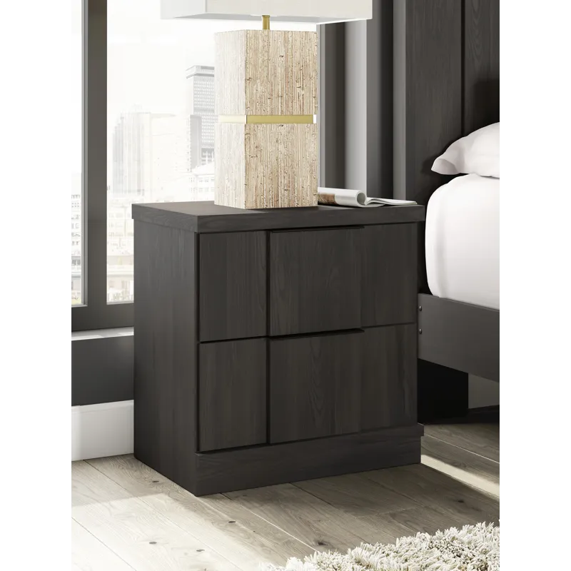Shaehartin Nightstand