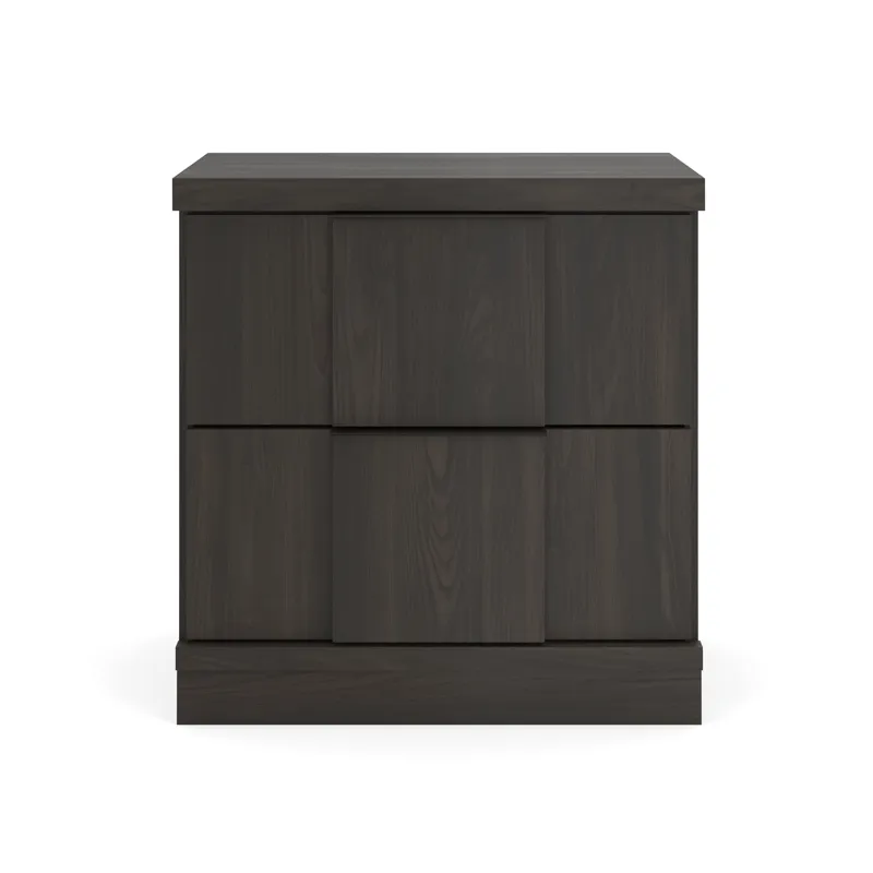 Shaehartin Nightstand