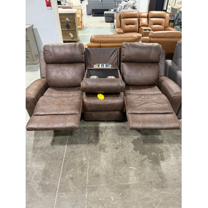 Manual Reclining Loveseat with Center Drop Down Console