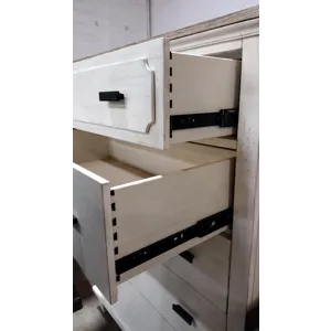 Newport Chest