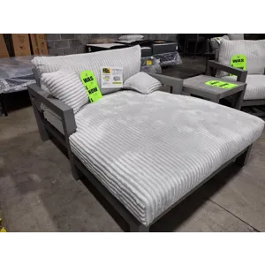 Outdoor Chaise Lounge