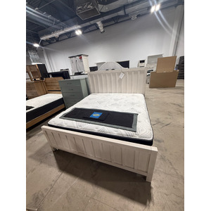 King Bed with Dresser and Mirror