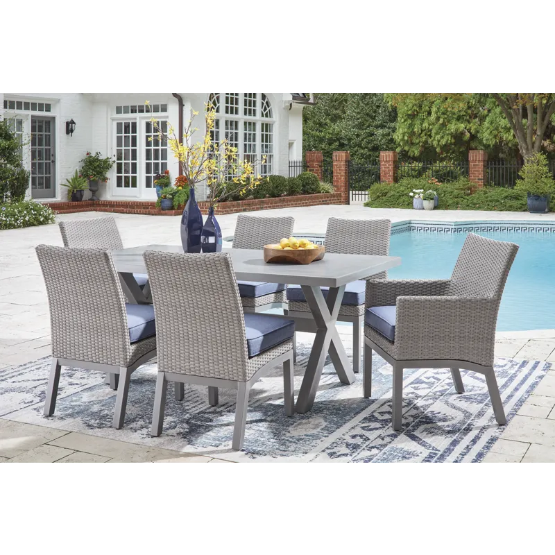 Half Moon Beach Outdoor Dining Set