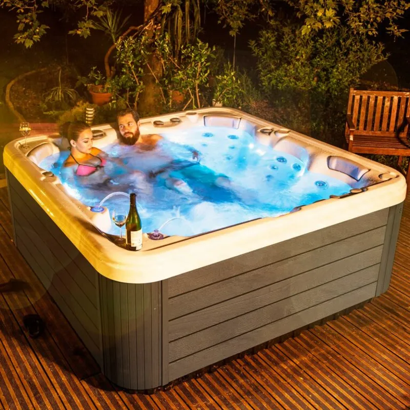 Milano 4-6 Person Plug-n-Play Hot Tub