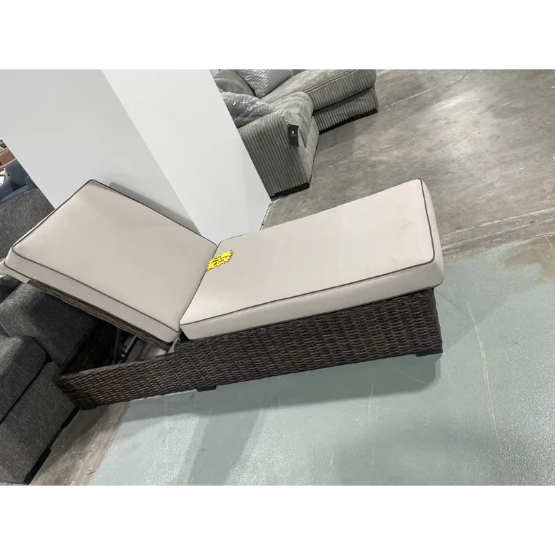 Outdoor Lounge Chair