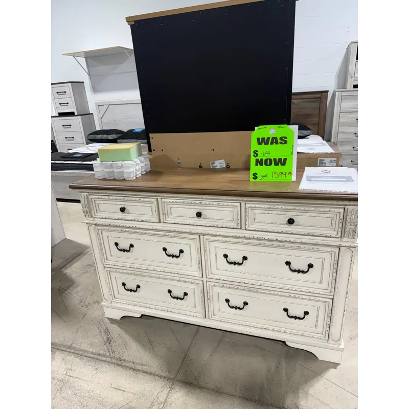 4-Piece Queen Bedroom Set