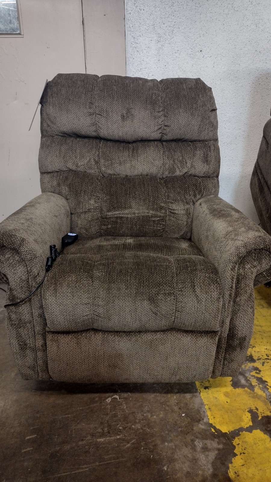 Ernestine Power Lift Recliner by Ashley Furniture at Northeast Factory