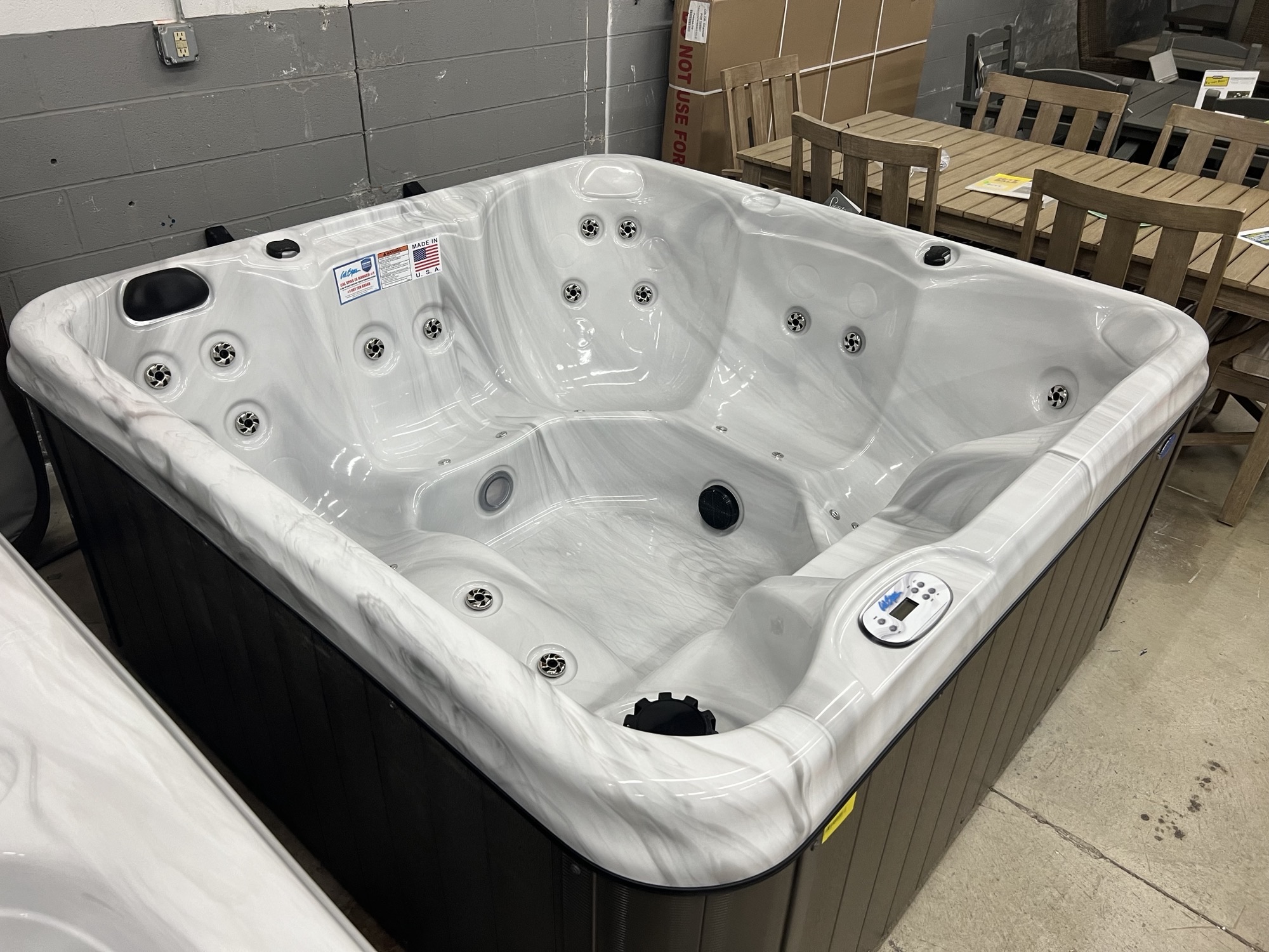 Hawaiian 6Person Hot Tub by CalSpa at Northeast Factory Direct