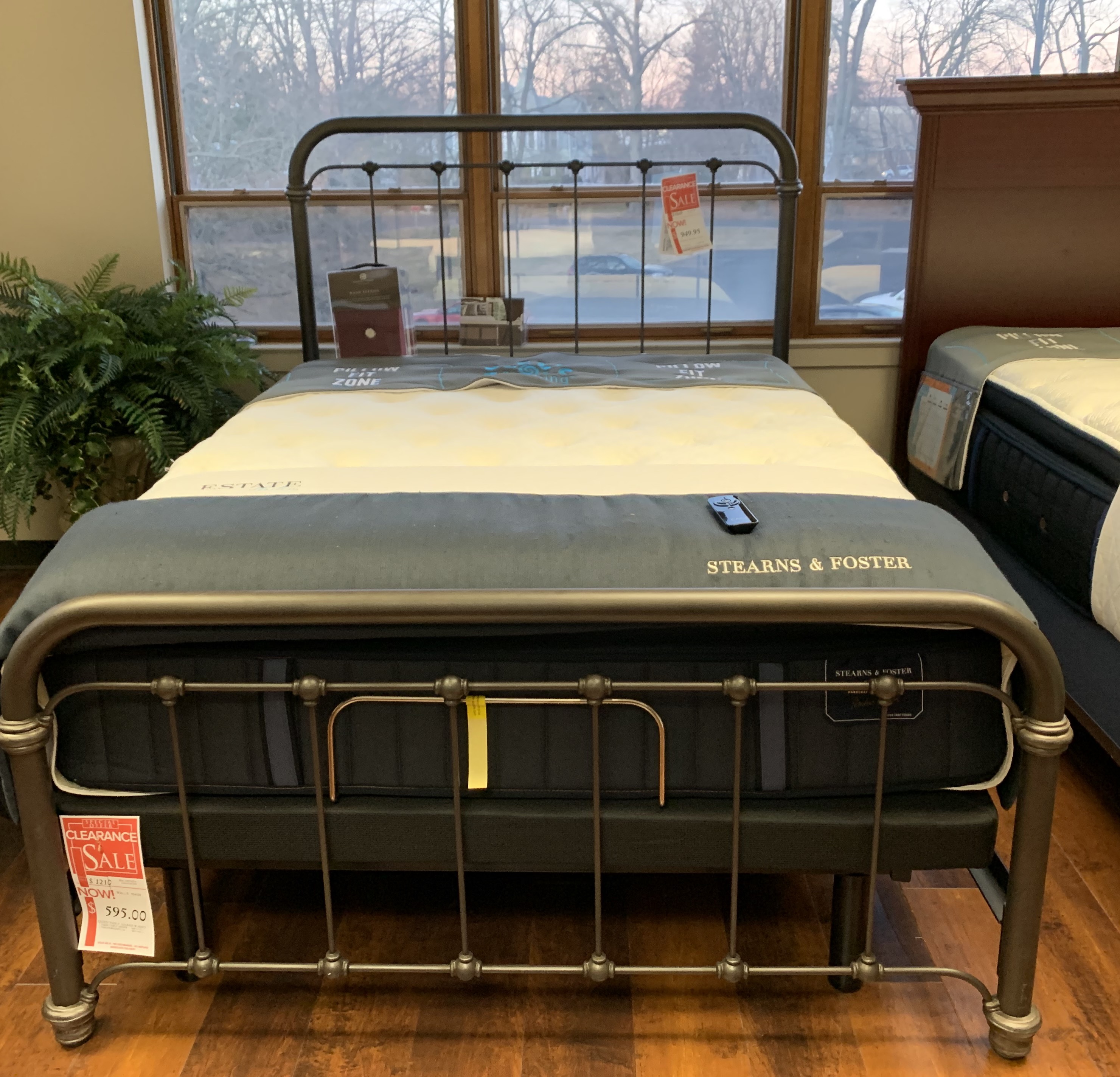 BRADEN QUEEN BED PACKAGE by Wesley Allen 3509431 Oskar Huber