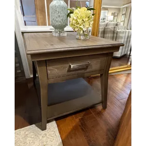 SQUARE END TABLE