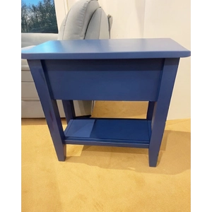 CHAIRSIDE TABLE