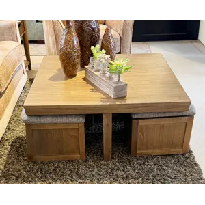 COCKTAIL TABLE WITH 4 STOOLS