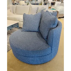 LARGE ROUND SWIVEL CHAIR