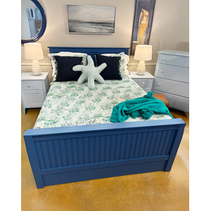 QUEEN BR WITH CHEST & TRUNDLE