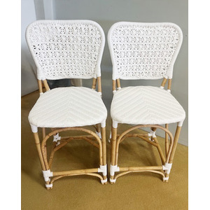 COUNTER STOOL RATTAN AND WHITE