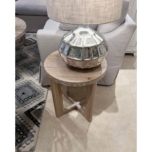 ROUND ACCENT TABLE