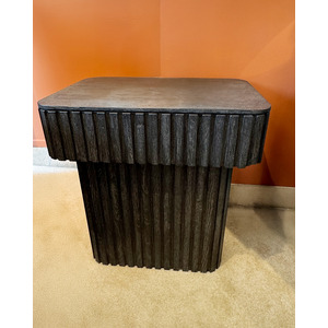 MENTON NIGHTSTAND