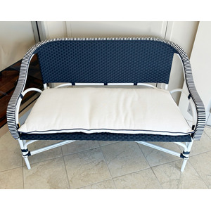 LOVESEAT & CUSHION SET
