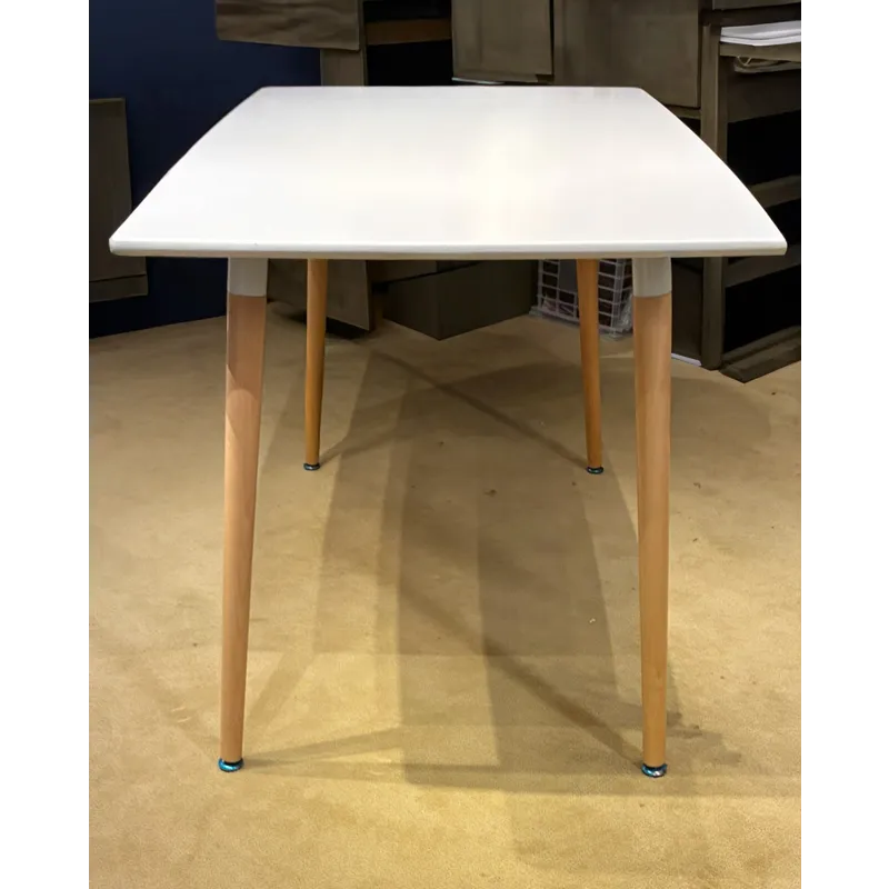 WHITE DINING TABLE W/LEGS