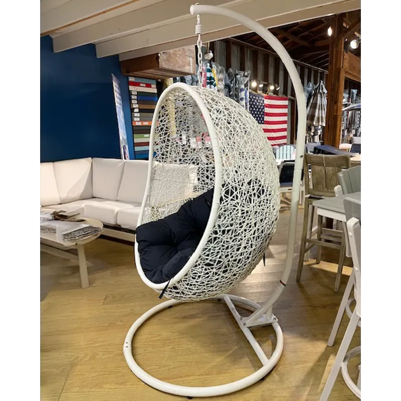 WHITE & & NAVY OUTDOOR SWING