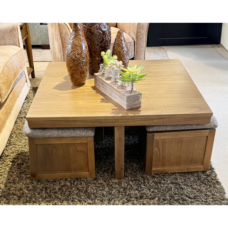 COCKTAIL TABLE WITH 4 STOOLS