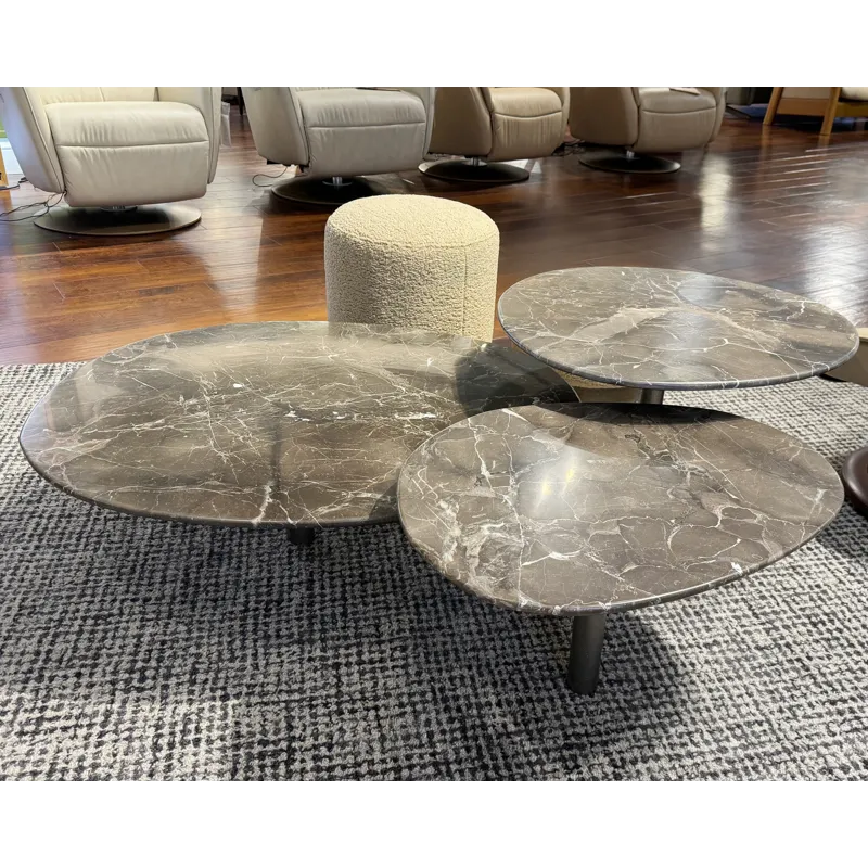 NEZ COCKTAIL TABLE