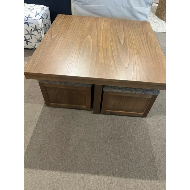 COCKTAIL TABLE WITH 4 STOOLS