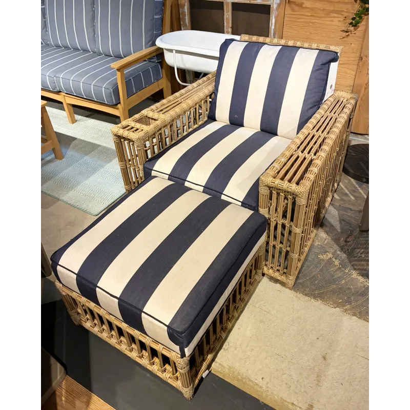 NEWPORT RECLINER W/DREAM