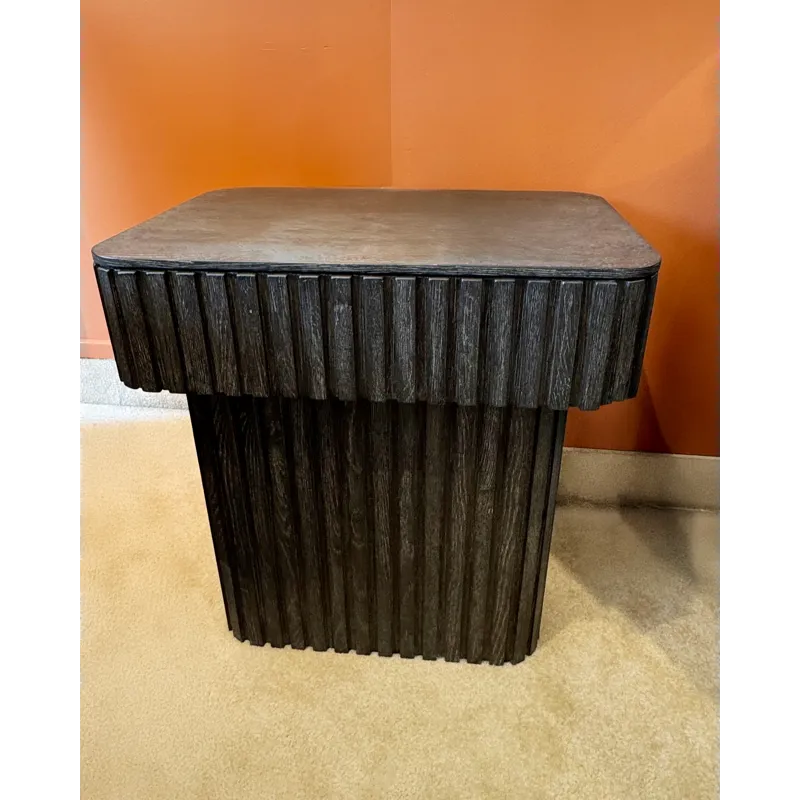 MENTON NIGHTSTAND