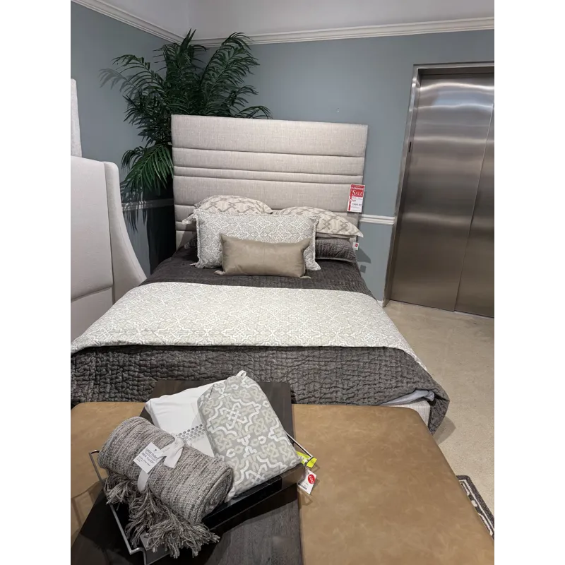 Murray Queen Bed