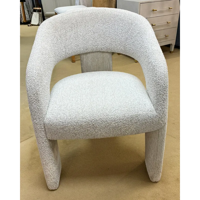 ARCADIA ARM CHAIR