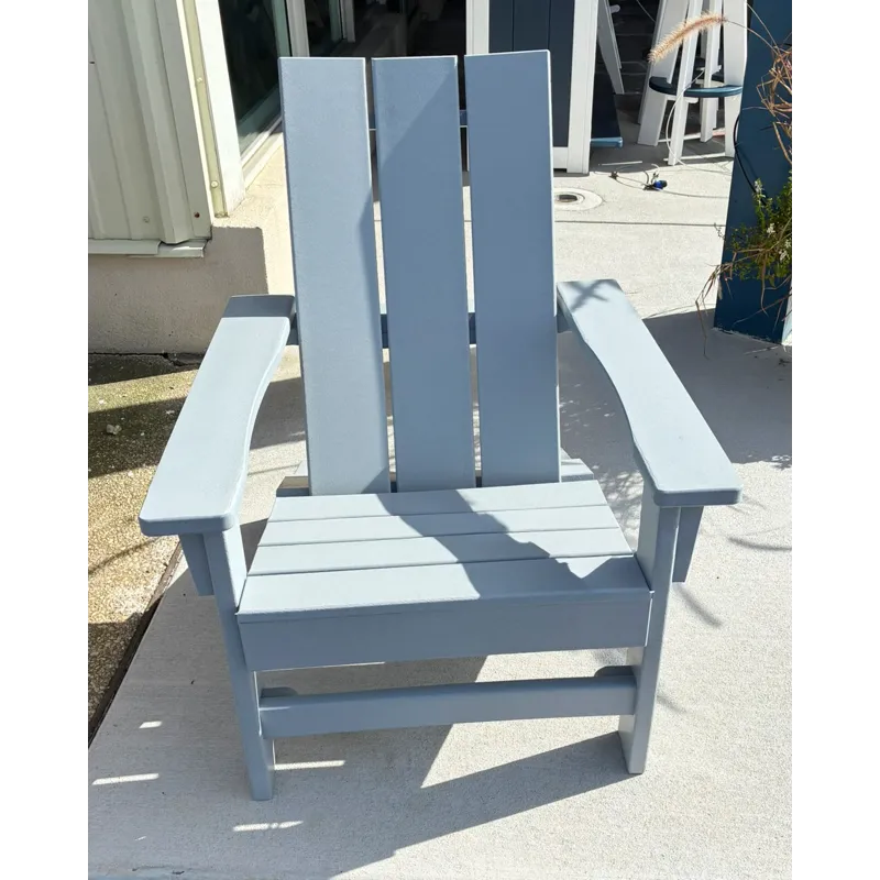 CLASSIC ADIRONDACK CHAIR