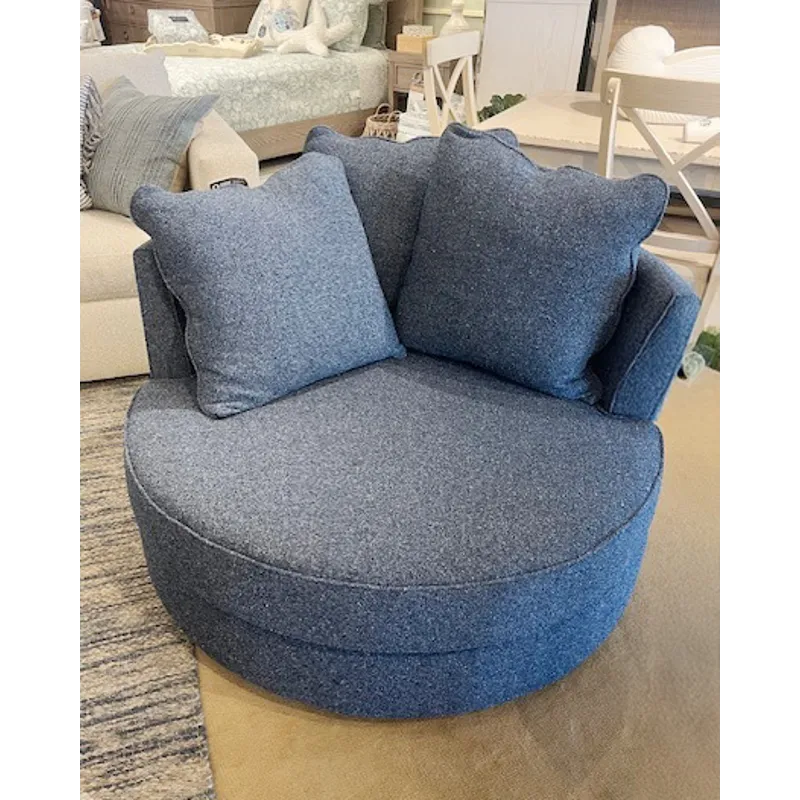 LARGE ROUND SWIVEL CHAIR
