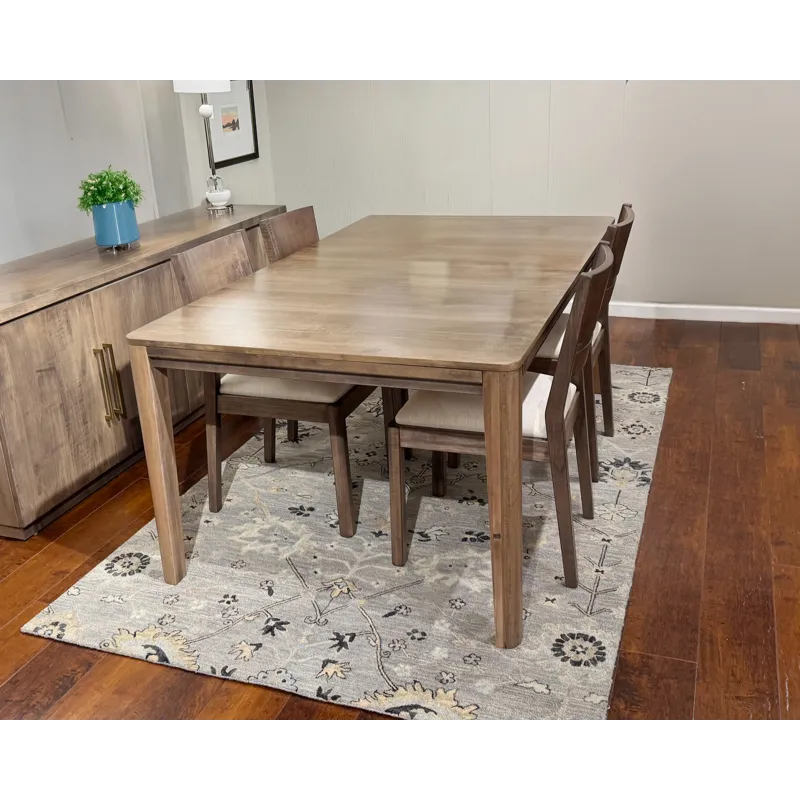 42X72 BUTTERFLY TBL &amp; 4 CHAIRS