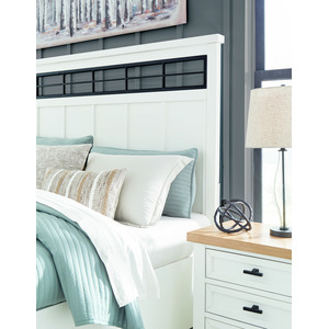 Ashbryn King/California King Panel Headboard