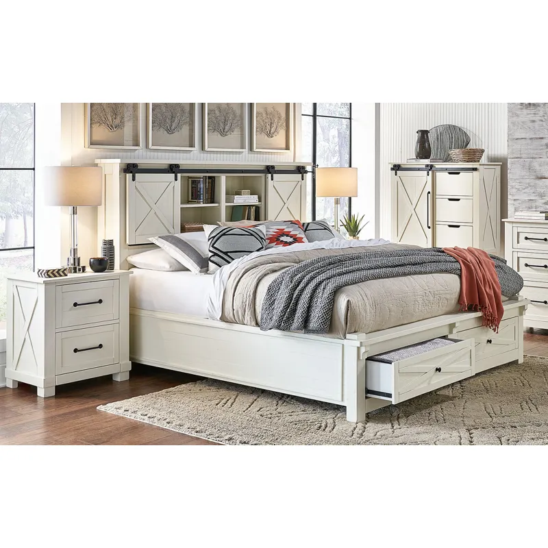 Sun Valley Queen Storage Bed W/foottboard Bench