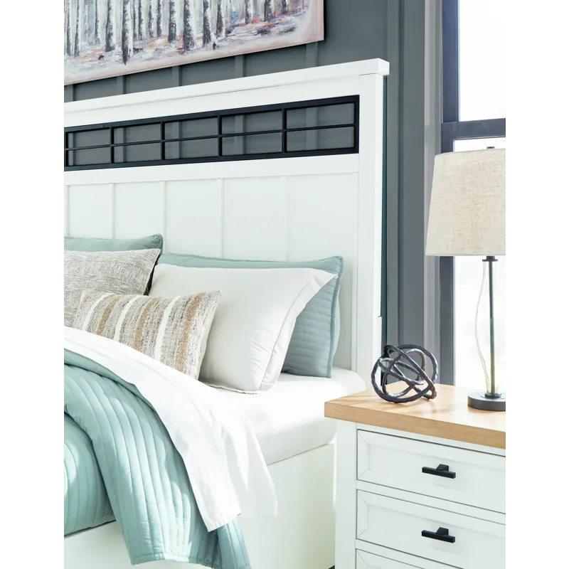 Ashbryn King/California King Panel Headboard