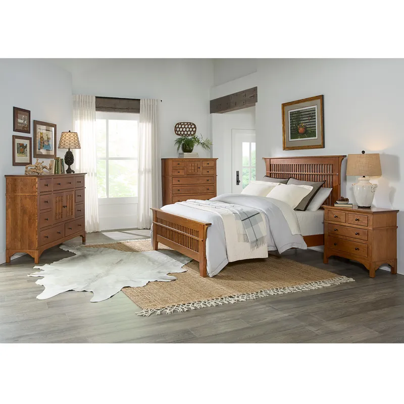 Leonhardt Queen Spindle Bed - Cherry Walnut